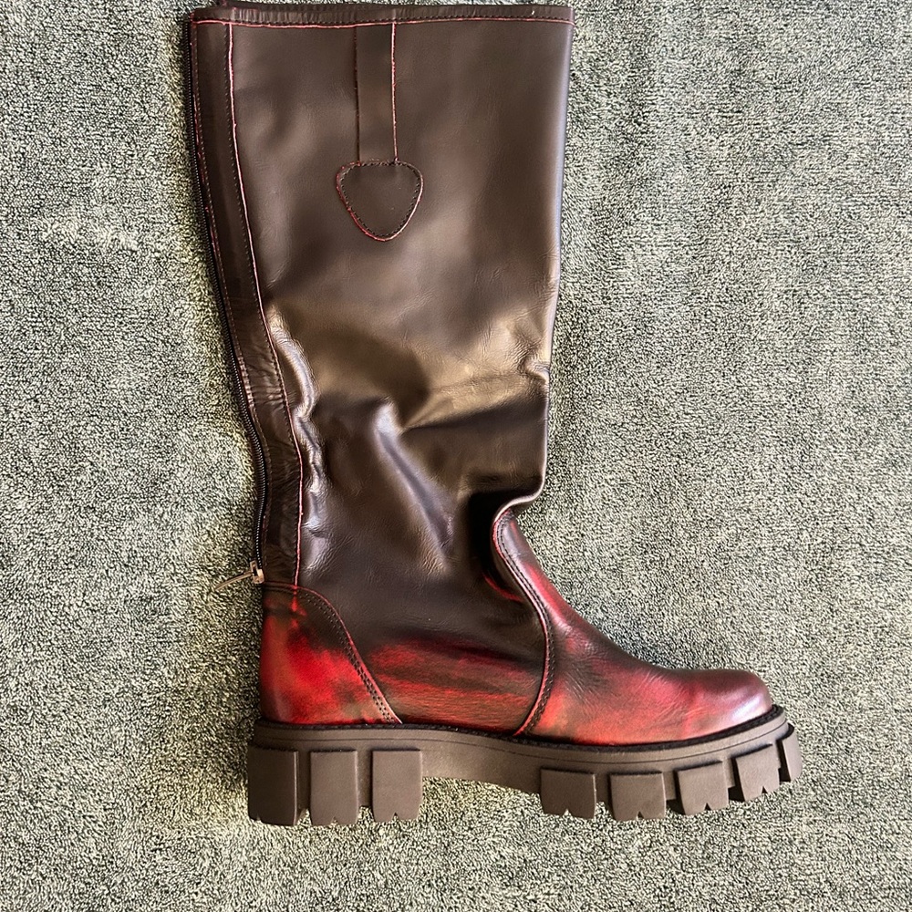 Fall boots, beautiful and unique,